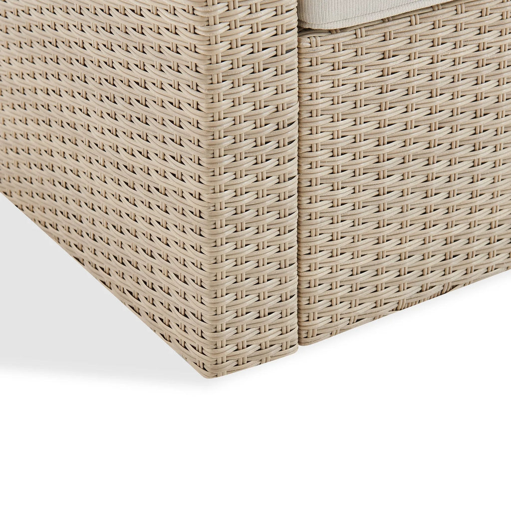 Wicker Outdoor Sofa with Cushions N573