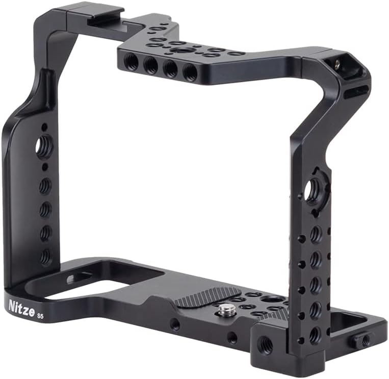 Cage for Panasonic Lumix S5 with Built-in NATO Rail M571445