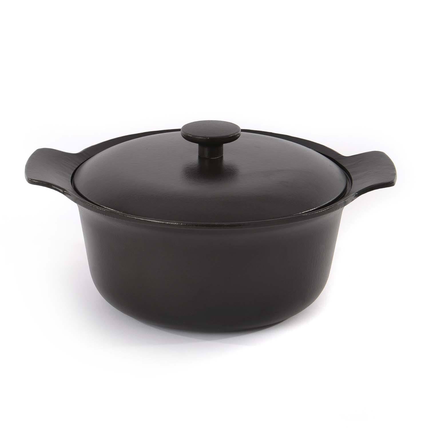 Cast Iron Covered Stockpot I767