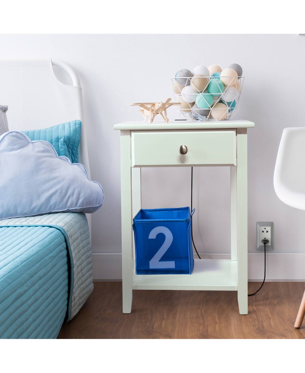 White Nightstand with USB Port R6755