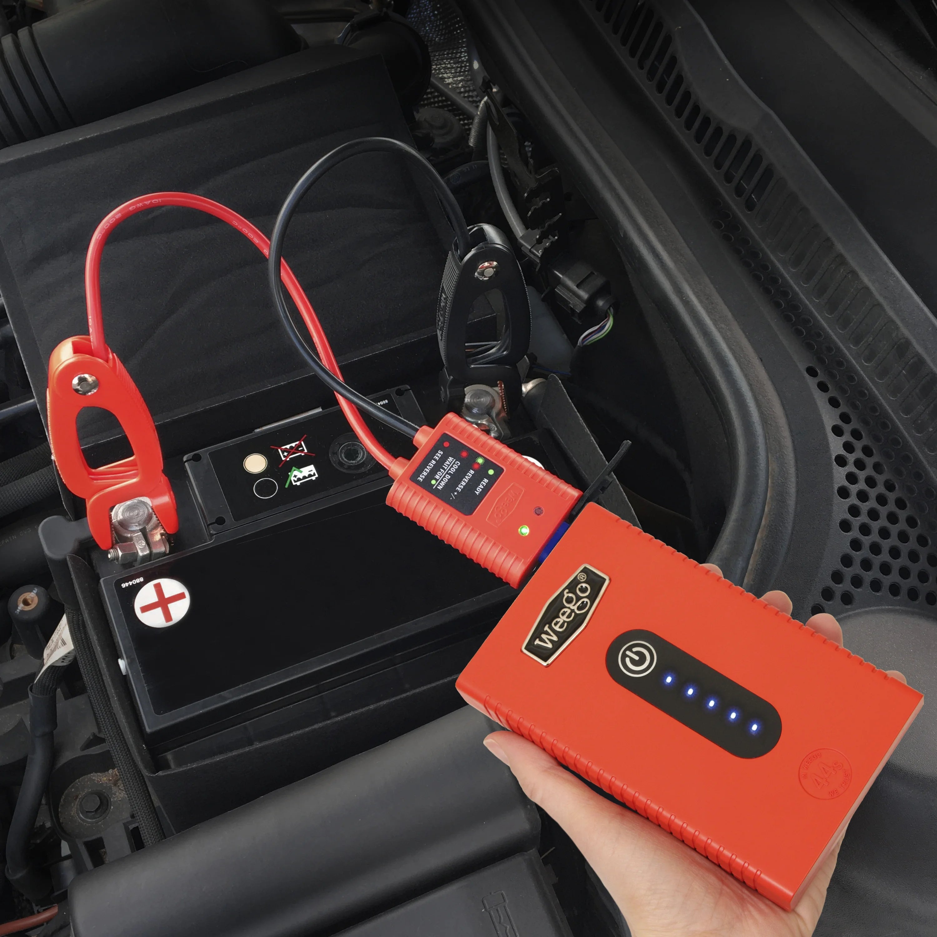 Portable 12V Lithium Jump Starter, 2100 Peak Amp N988136