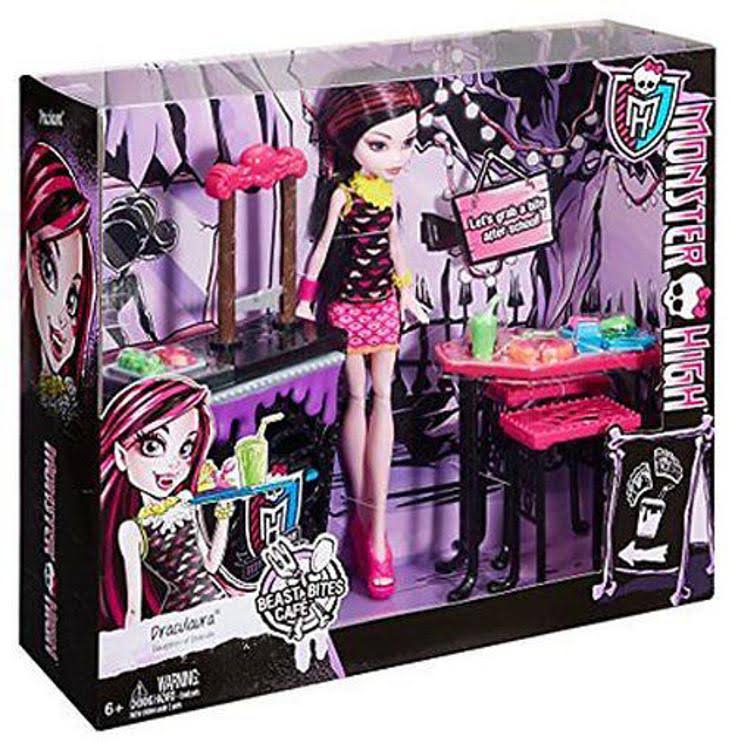 Beast Bites Cafe Draculaura Doll u0026 Playset B60304