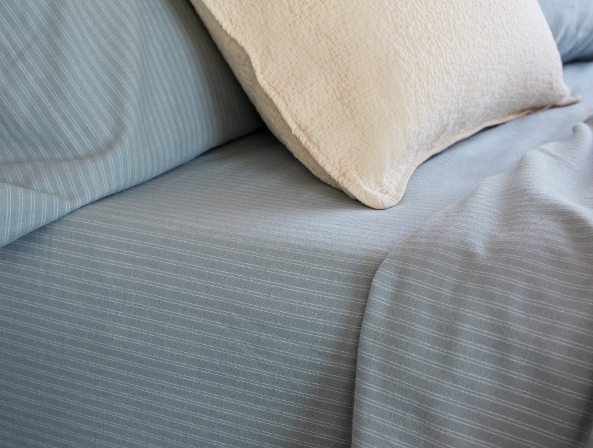 Full Organic Flannel Fitted Sheet Alpine White V57030