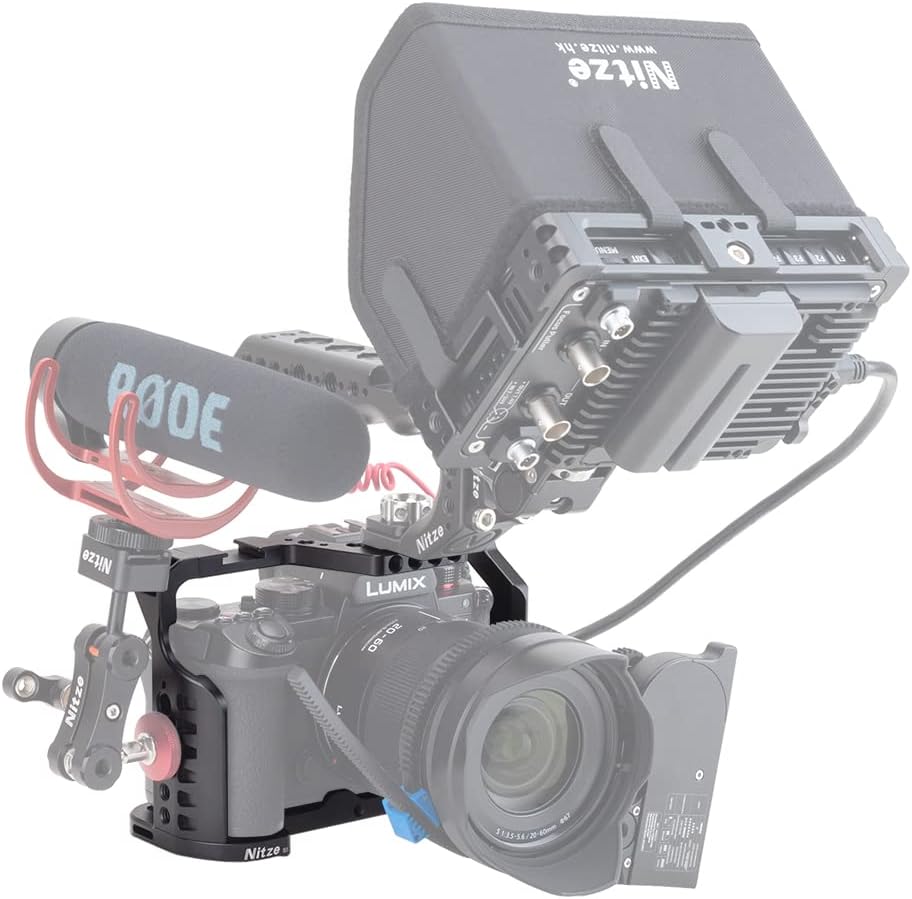 Cage for Panasonic Lumix S5 with Built-in NATO Rail M571445