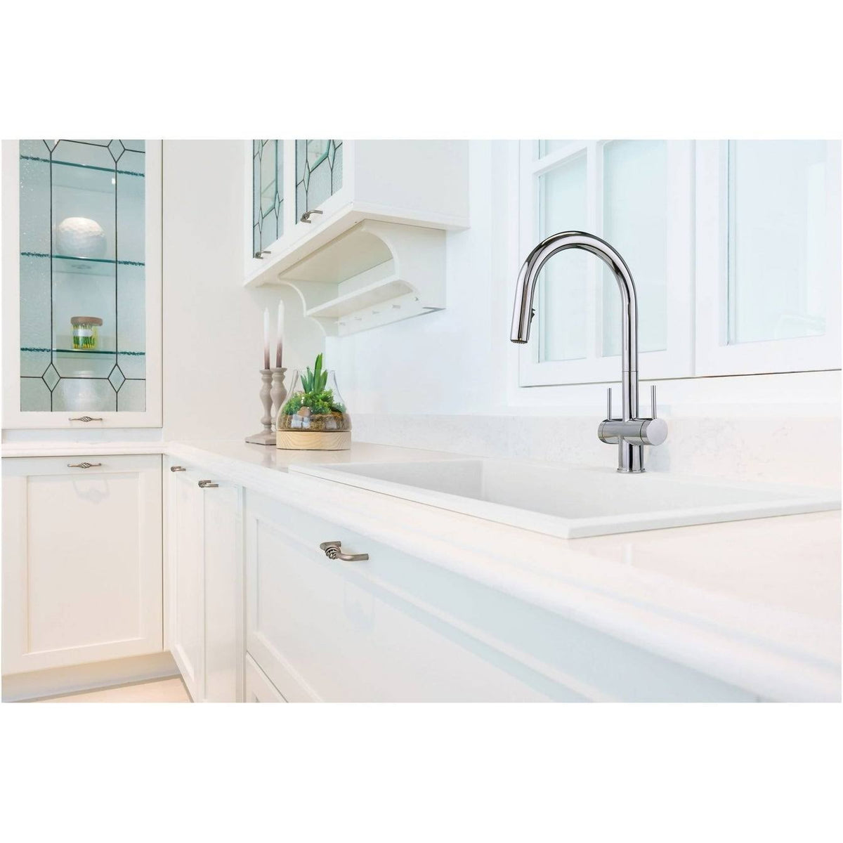 Chrome Kitchen Faucet with Spray O8325