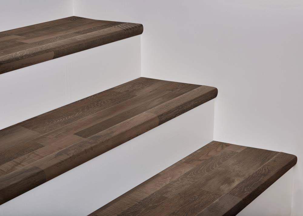 Prefinished Oak Stair Nosing in Brown A3374