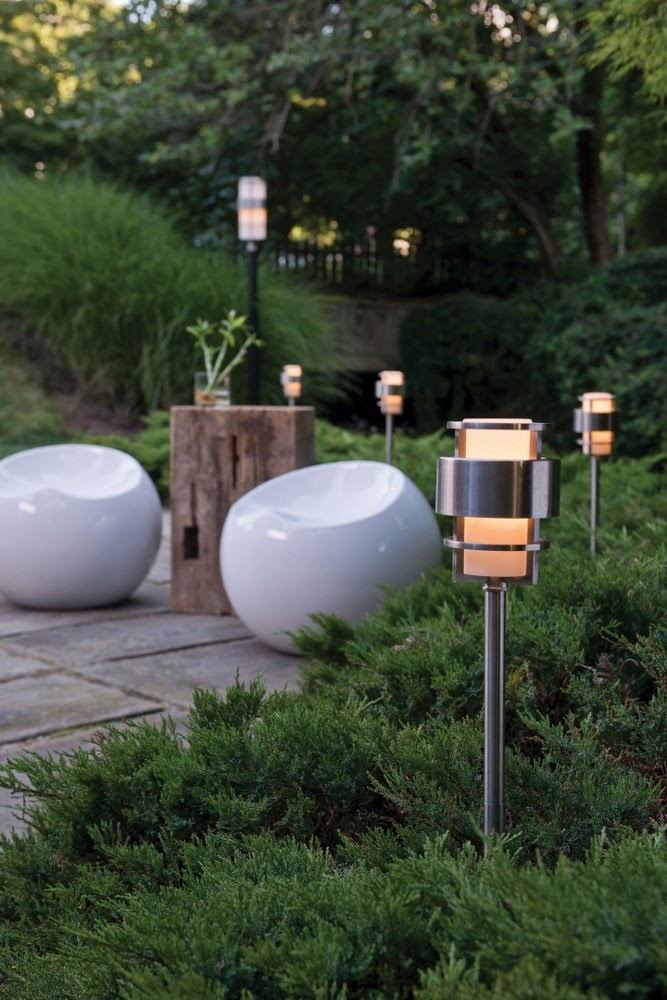 Metro Bronze Landscape Path Light V187