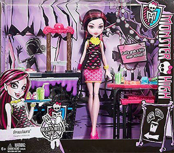 Beast Bites Cafe Draculaura Doll u0026 Playset B60304