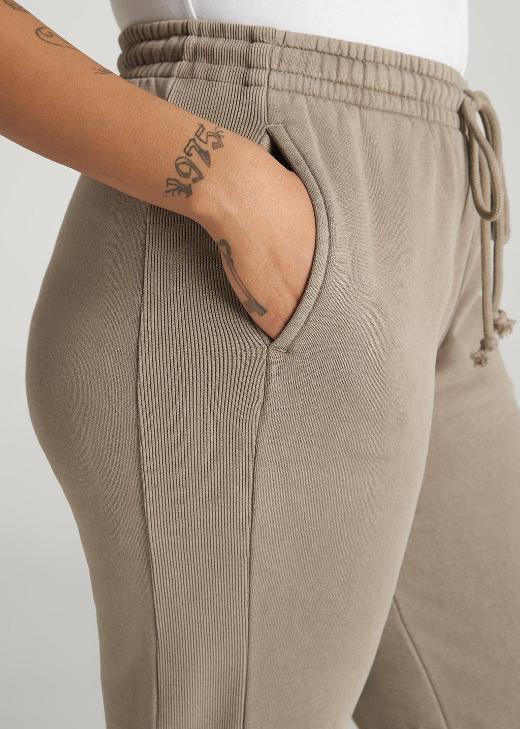 Wearever Fleece Regular Fit Sweatpants for Tall Women in Khaki