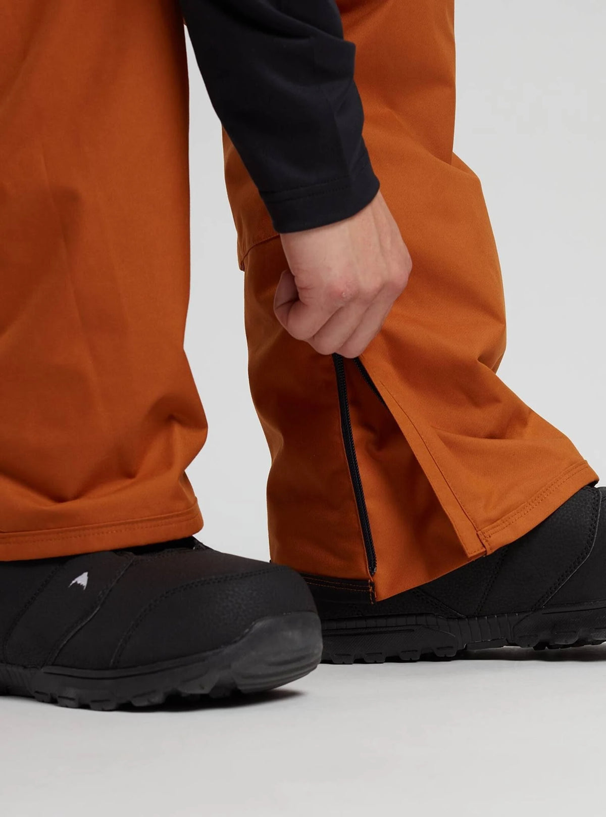 Men's Burton Cargo Pant - Regular Fit E690