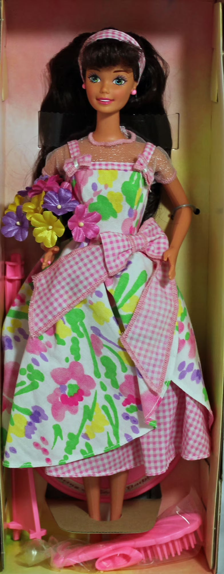 Brunette Barbie Doll E39341