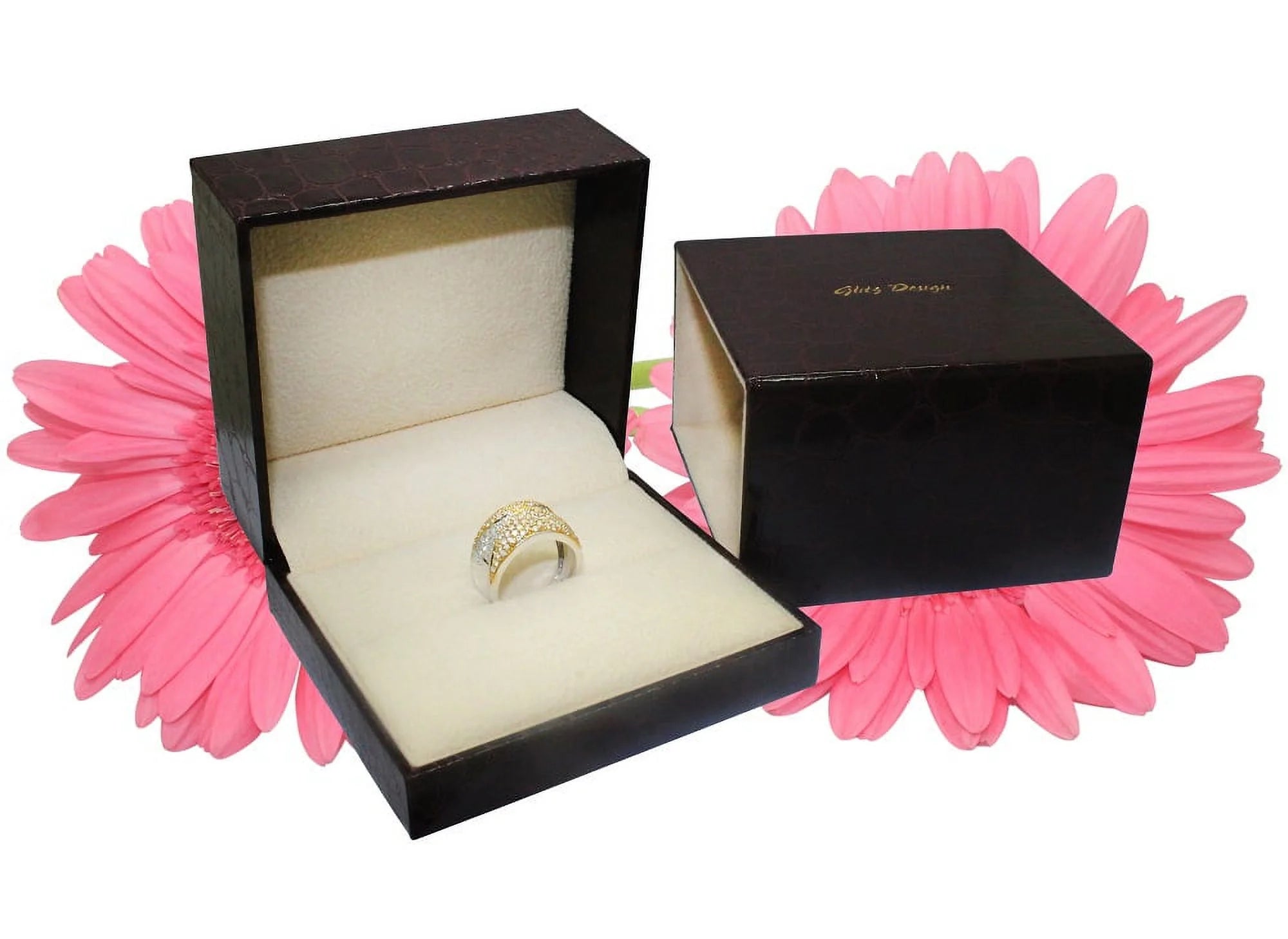 18K White Gold Halo Engagement Ring 5.50 Carat Q3581