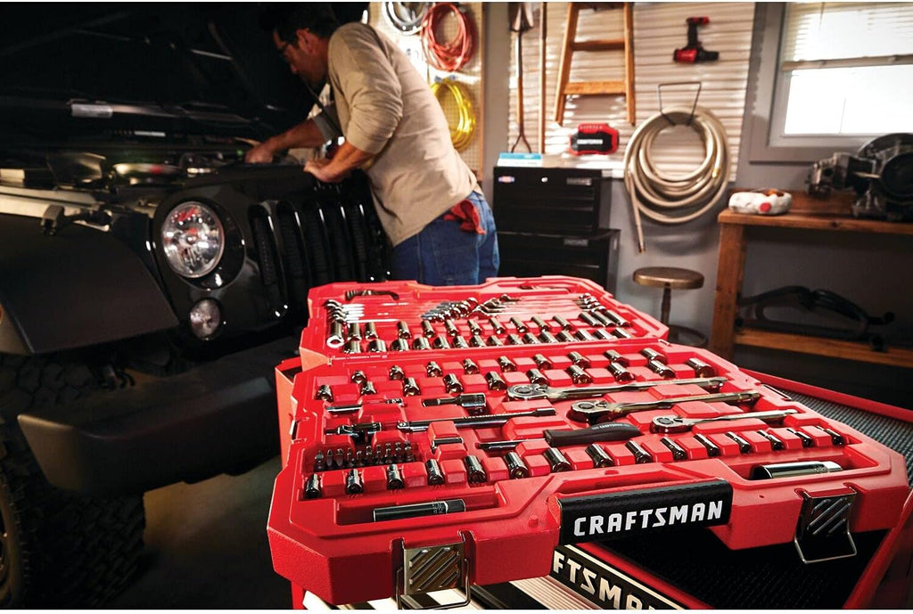 121 Piece Chrome Mechanic Tool Set T504