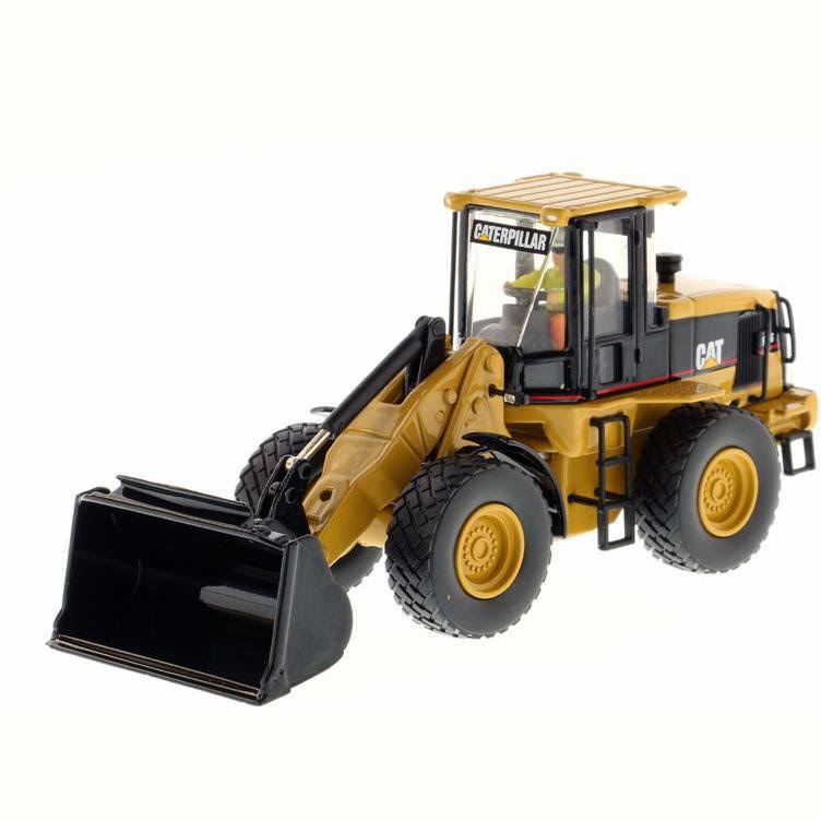 1/50 Wheel Loader with Operator L2980
