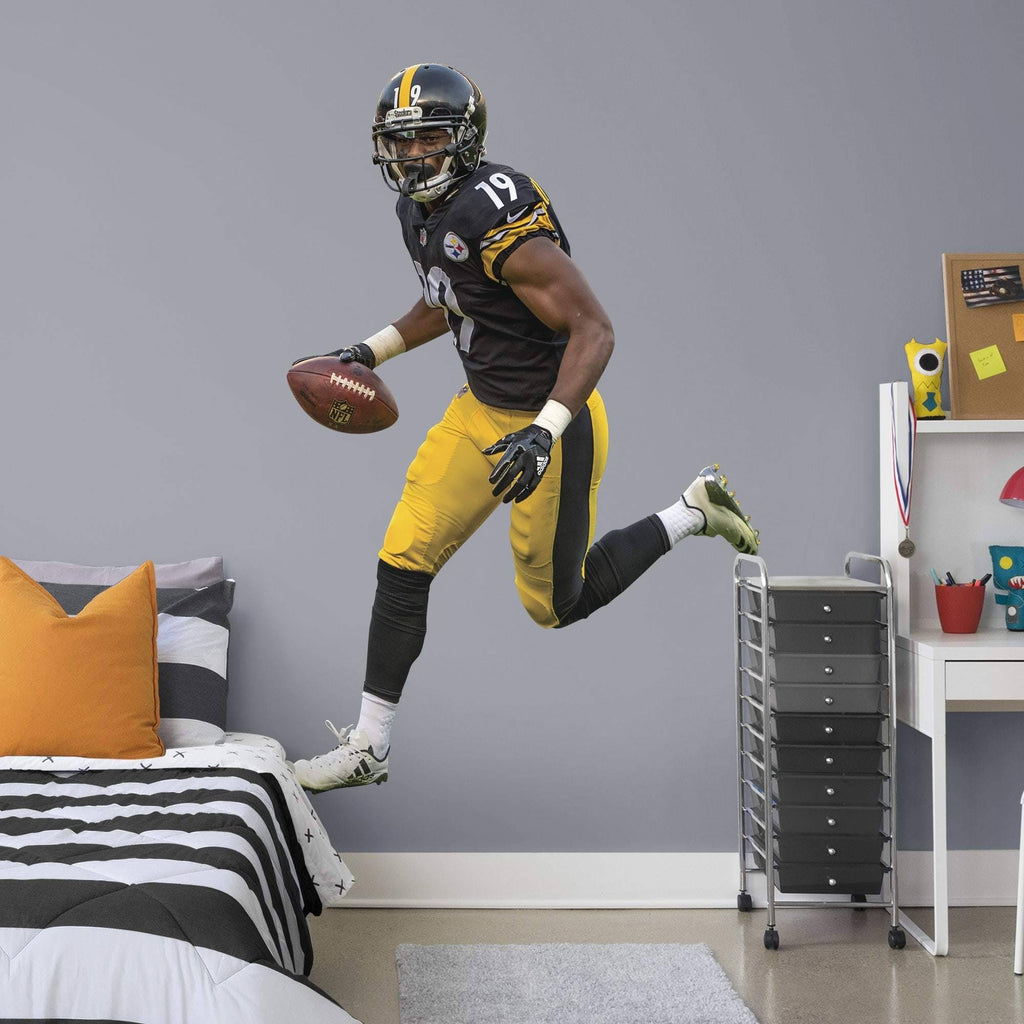 Officially Licensed NFL Removable Wall Adhesive Wall Decal F97668