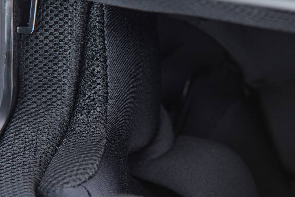 Carbon Solid Helmet A626