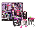 Beast Bites Cafe Draculaura Doll u0026 Playset B60304